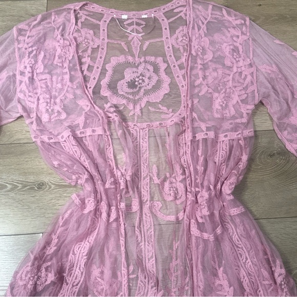 Bohemian Light Pink Lace Crochet Long Kimono - Picture 5 of 10